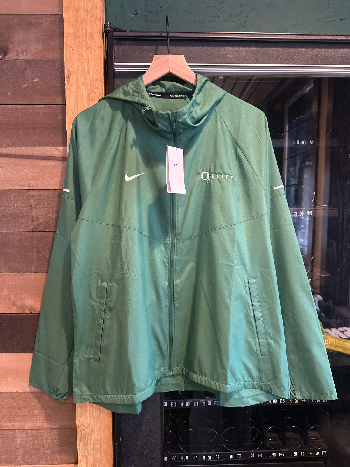 Oregon Elite Jacket New(Women’s XL)