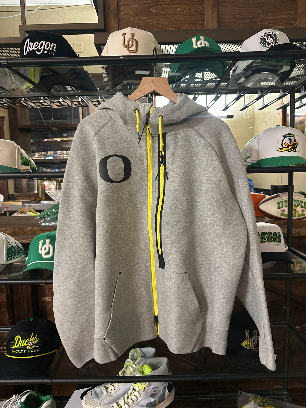 Oregon Team Issued Nike Tech Hoodie New(XL)
