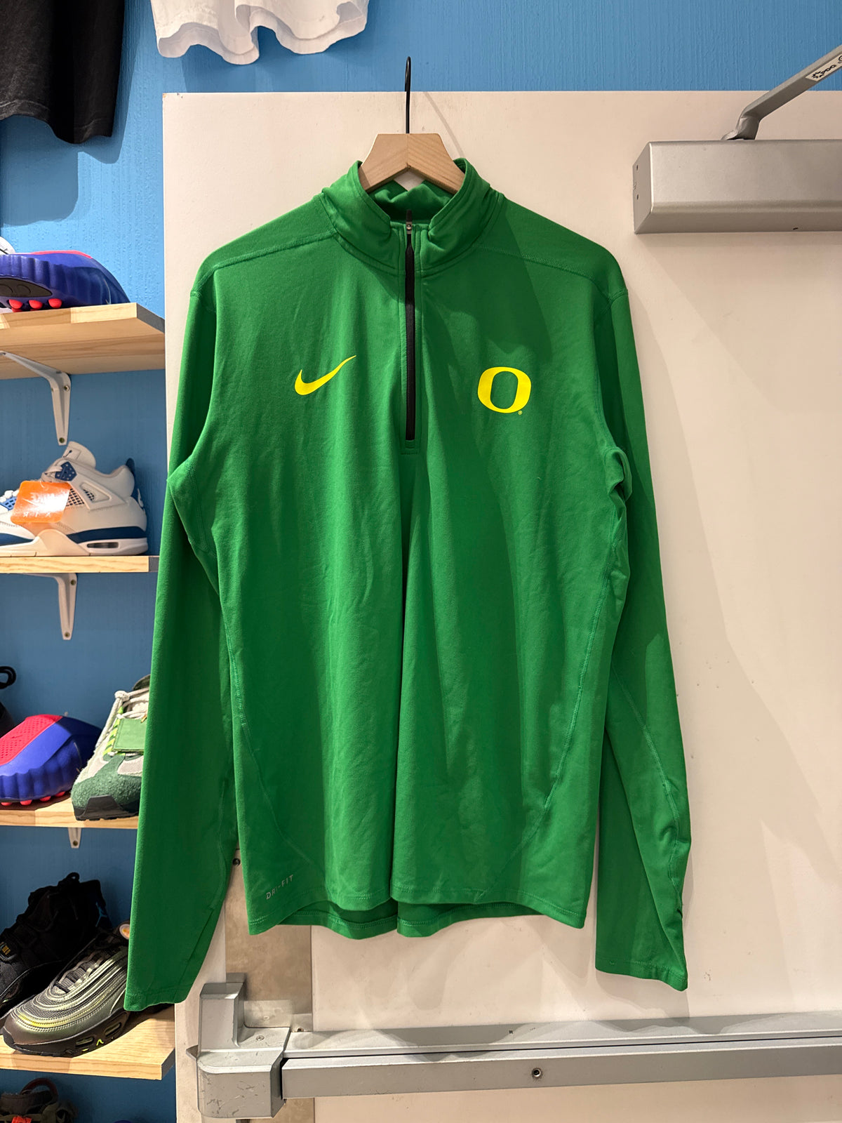 Nike Oregon Ducks Q-Zip (L)