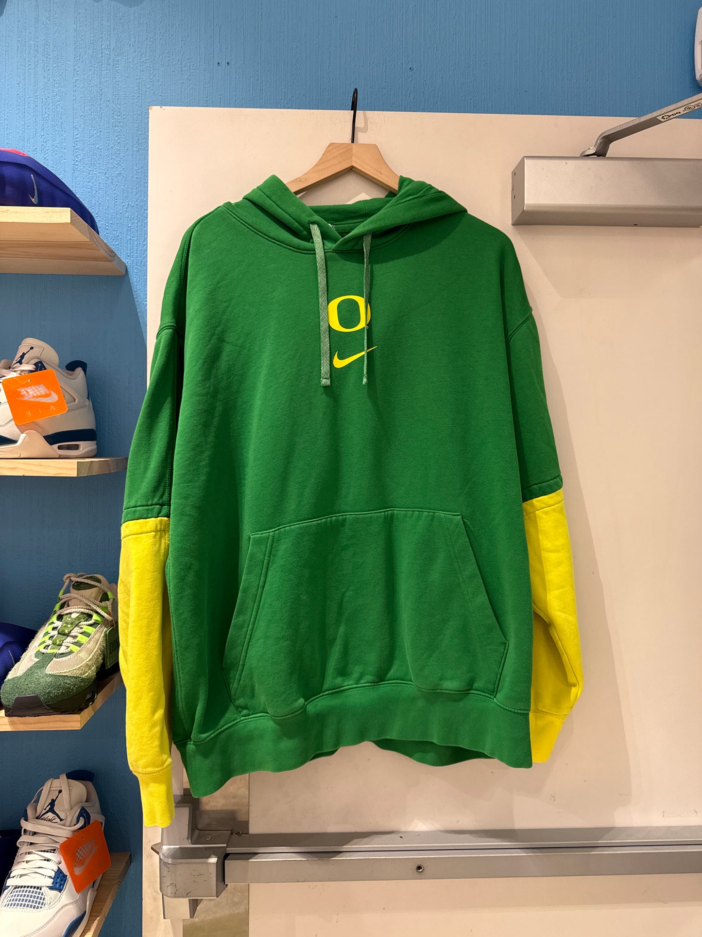 Oregon Ducks Hoodie (XL)