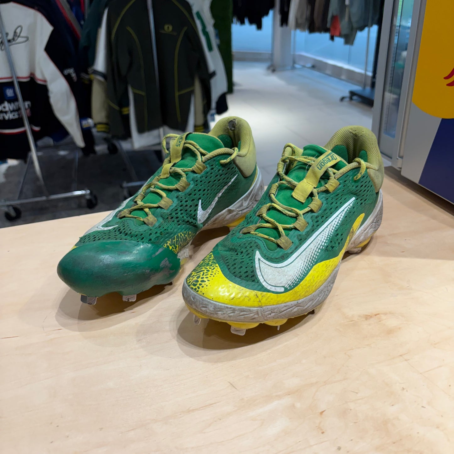 Oregon Team Issued Game Cleats (11.5)