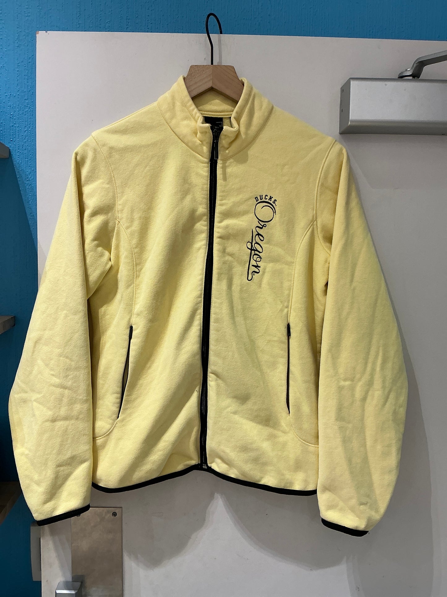 Oregon Woman’s Fleece Zip Up (Medium)