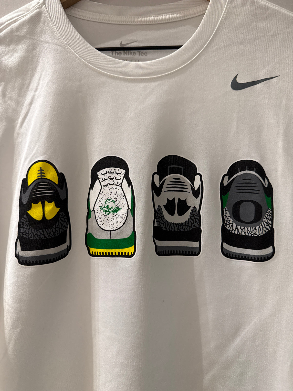 Rare Oregon Ducks Jordan Team Issued Long Sleeve (L)