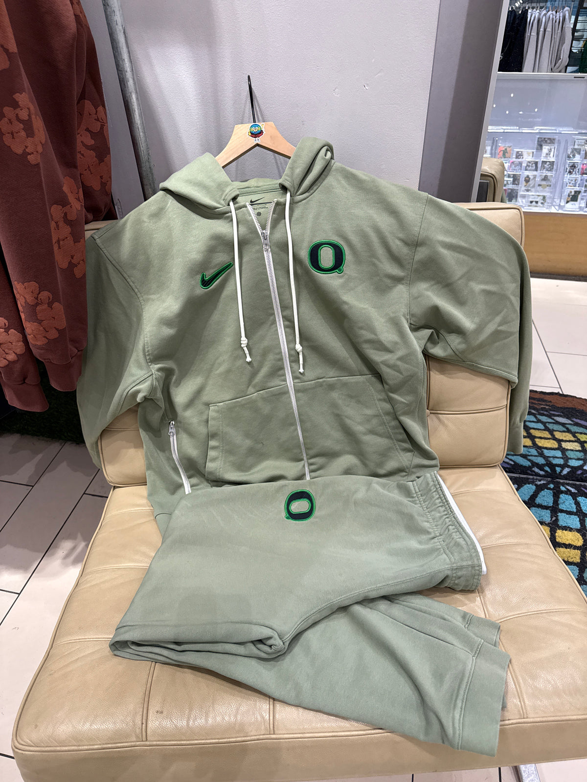 Nike Oregon Ducks Team Issued Tracksuit (L)