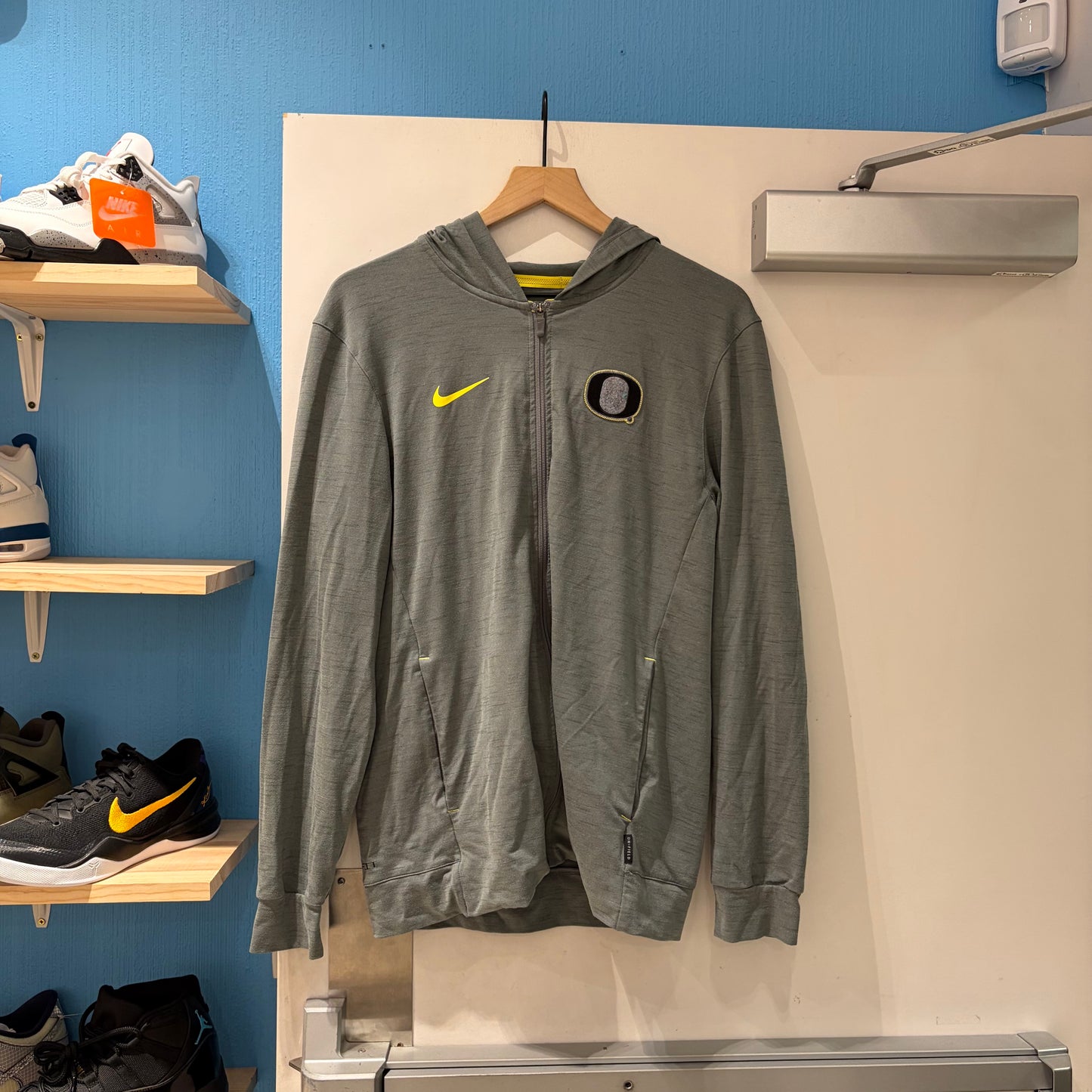 Oregon Team Issued Jacket (S)