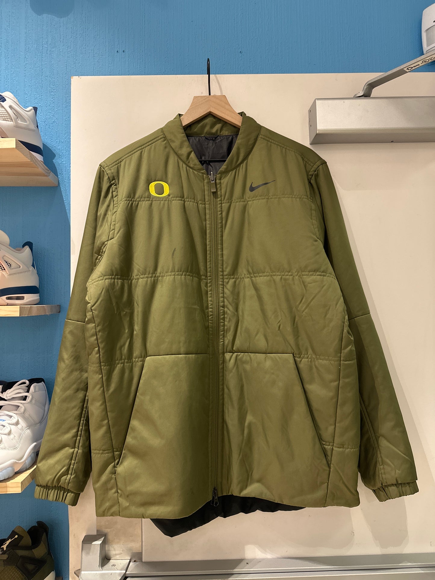 Oregon Team Issued Jacket(XL)