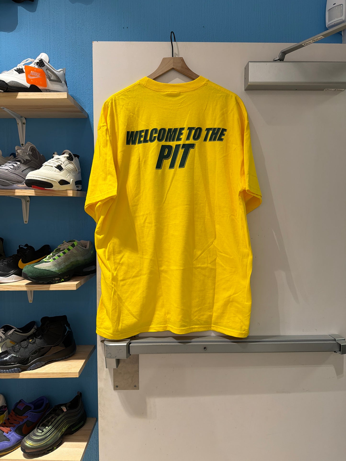 Oregon Nike Pit Crew Tee (XL)