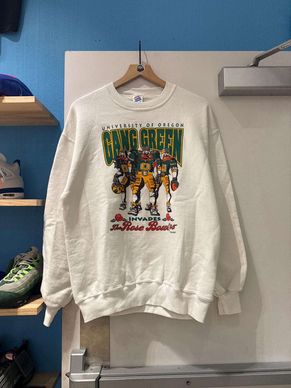Oregon Gang Green Rose Bowl Crewneck(L)