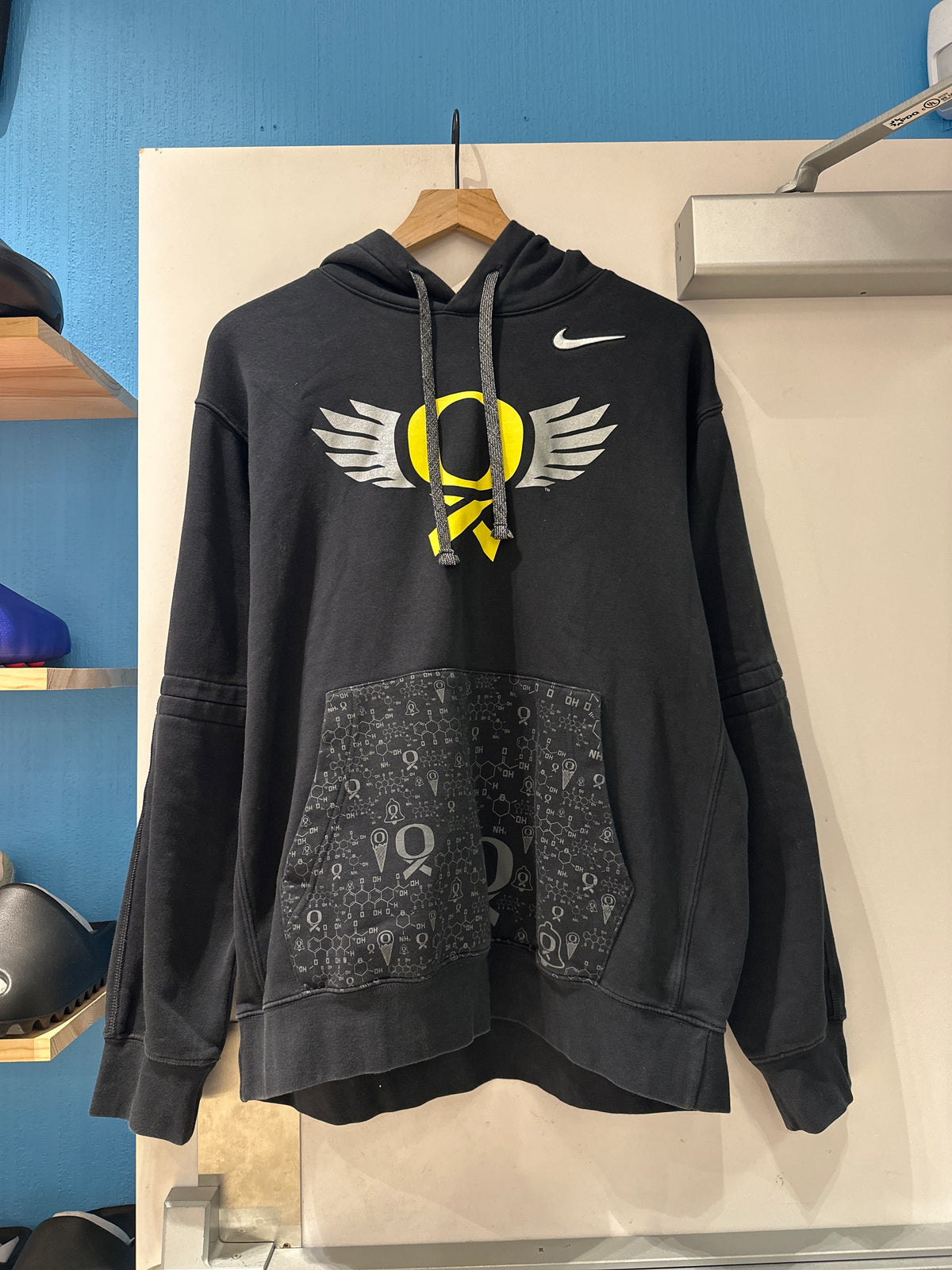 Oregon Stomp Out Cancer Hoodie(L)