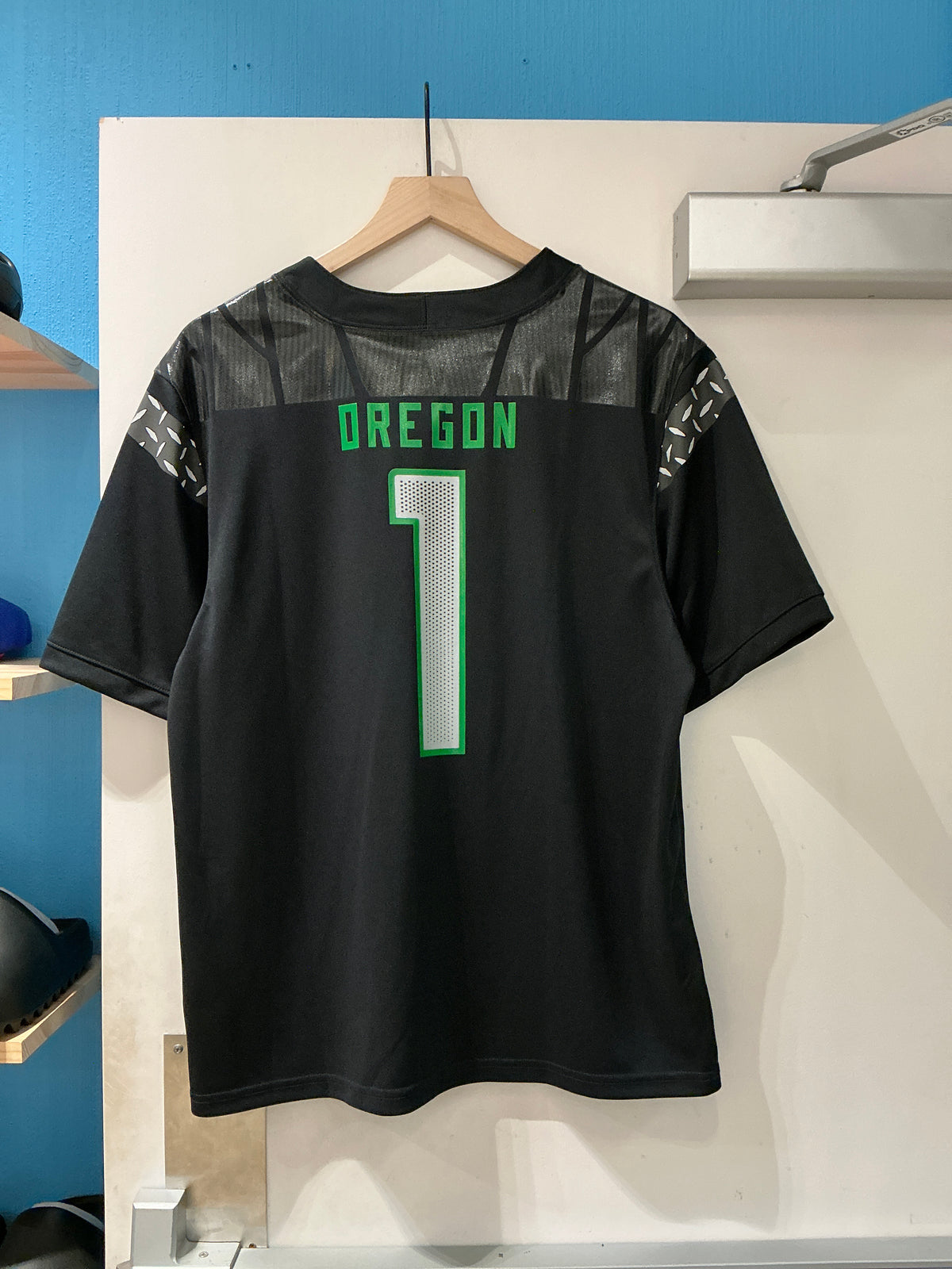 Nike Oregon Ducks Jersey #1 (Youth XL)