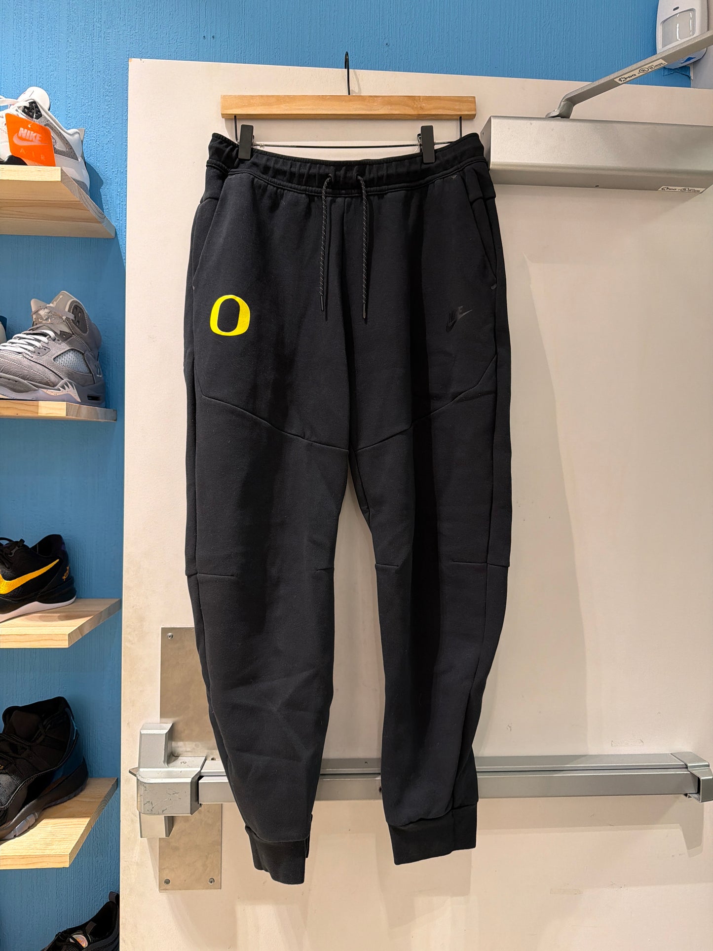 Oregon Nike Tech Team Issued Sweats (L)