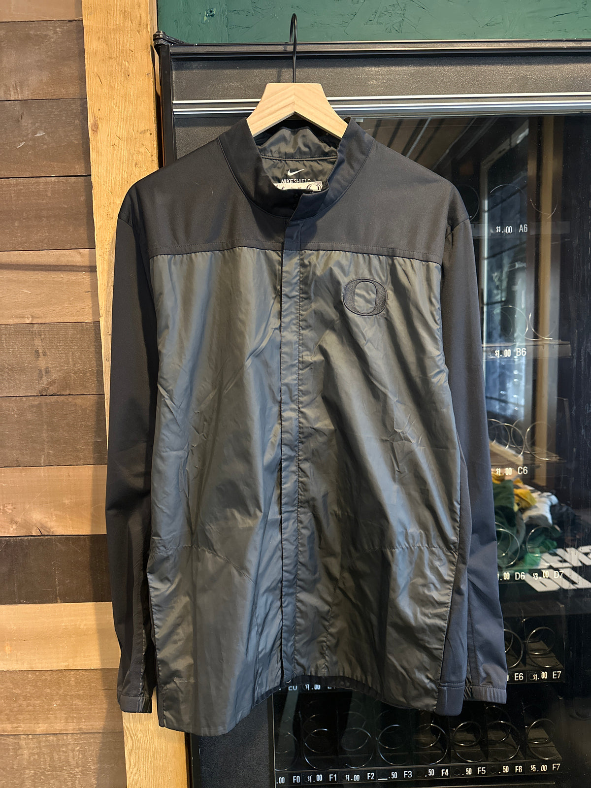 Oregon Rare Team Issued Nike Jacket( Womens M)