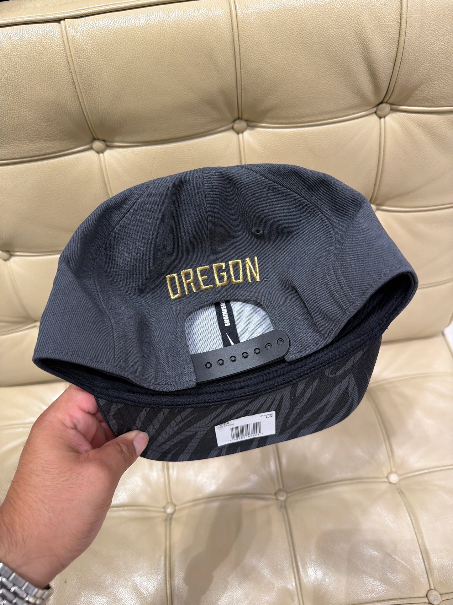 Oregon Team Issued Shoe Duck Snapback New
