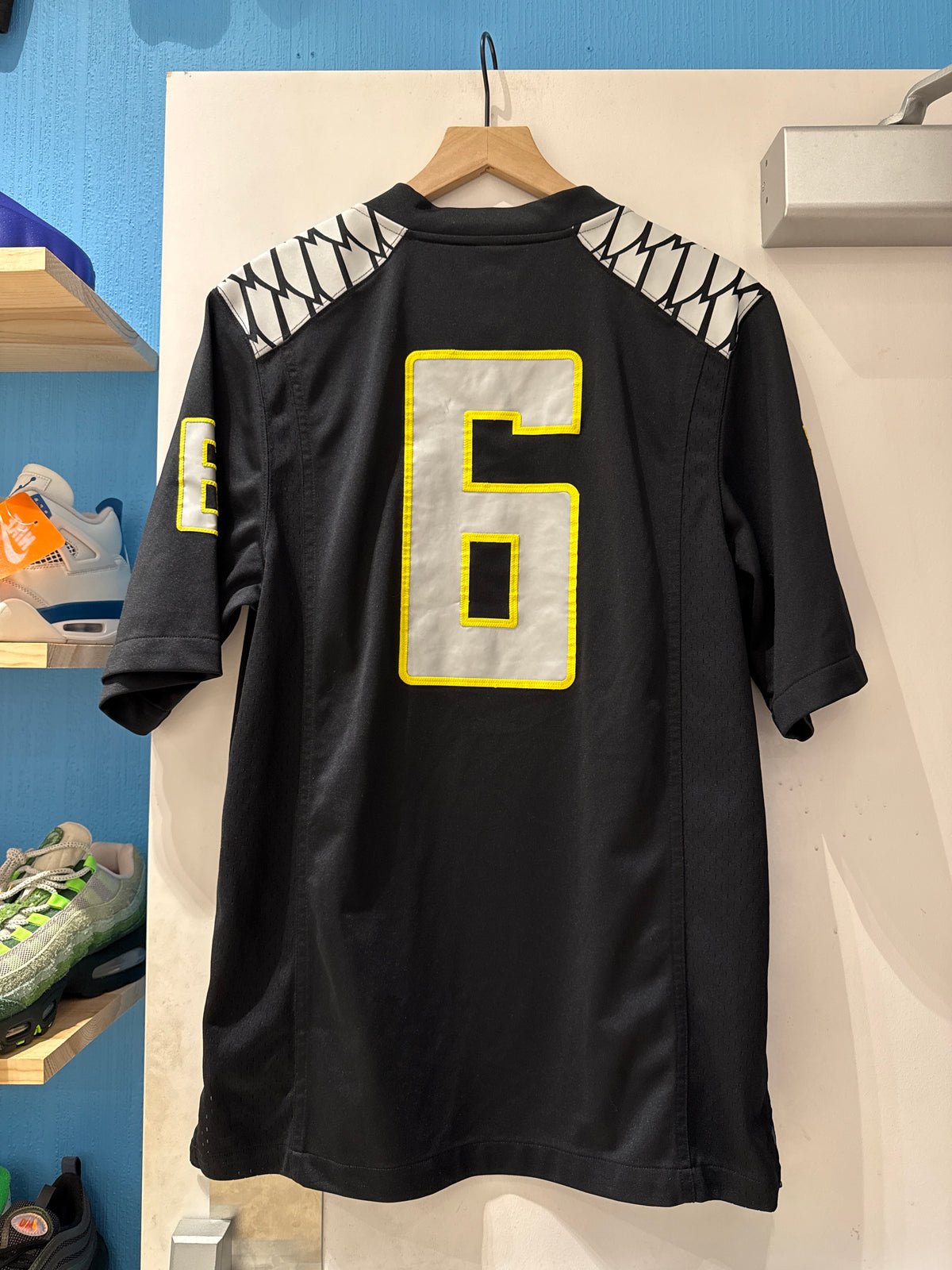 Oregon Ducks Jersey #6 (S)