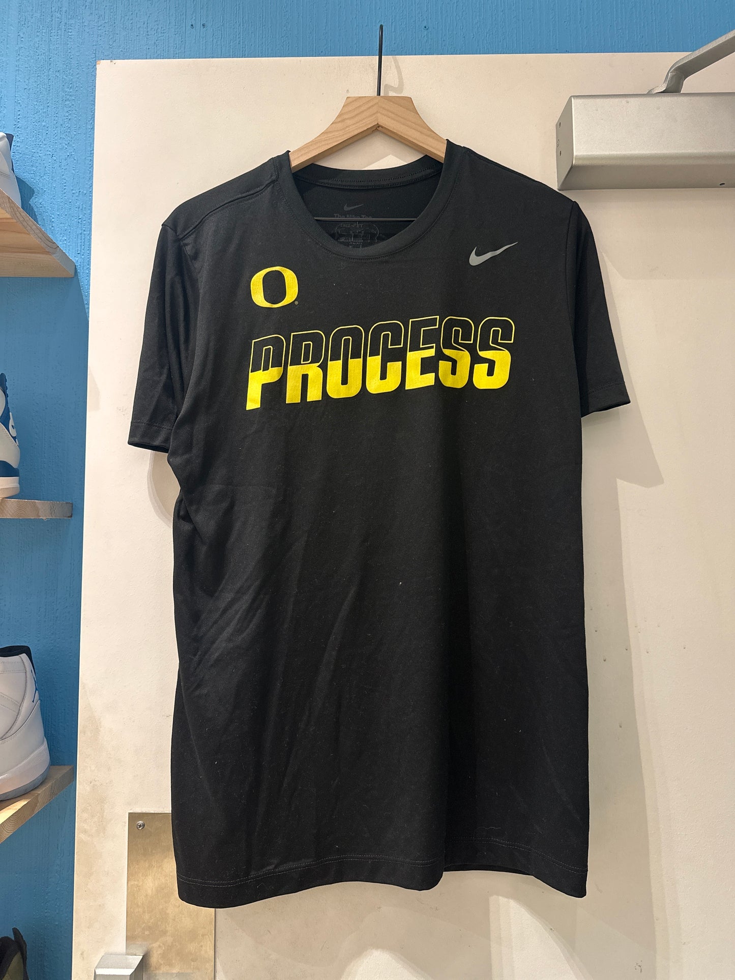 Oregon Baseball Team Issued Tee(L)