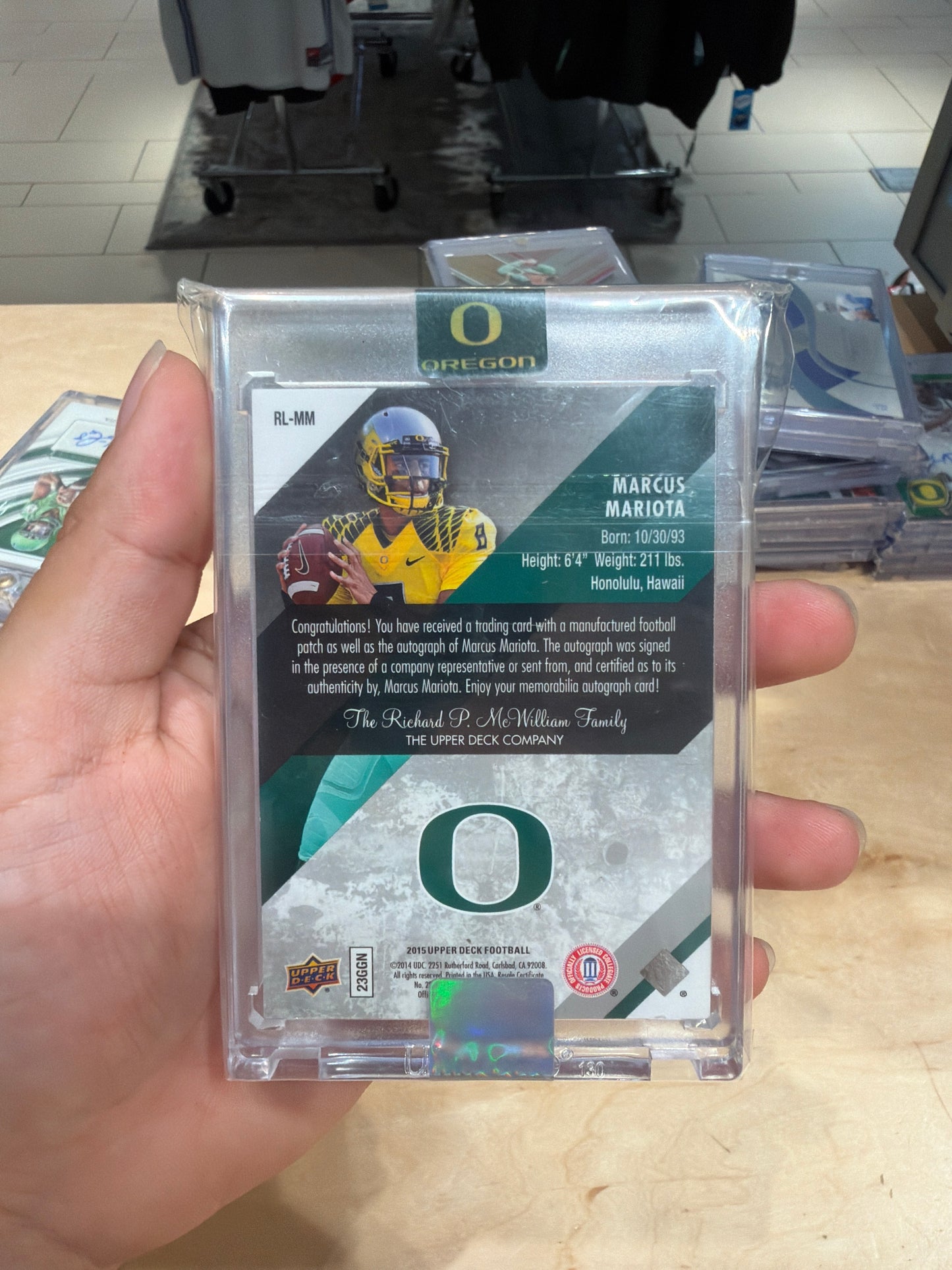 Marcus Mariota Letterman Auto 09/25