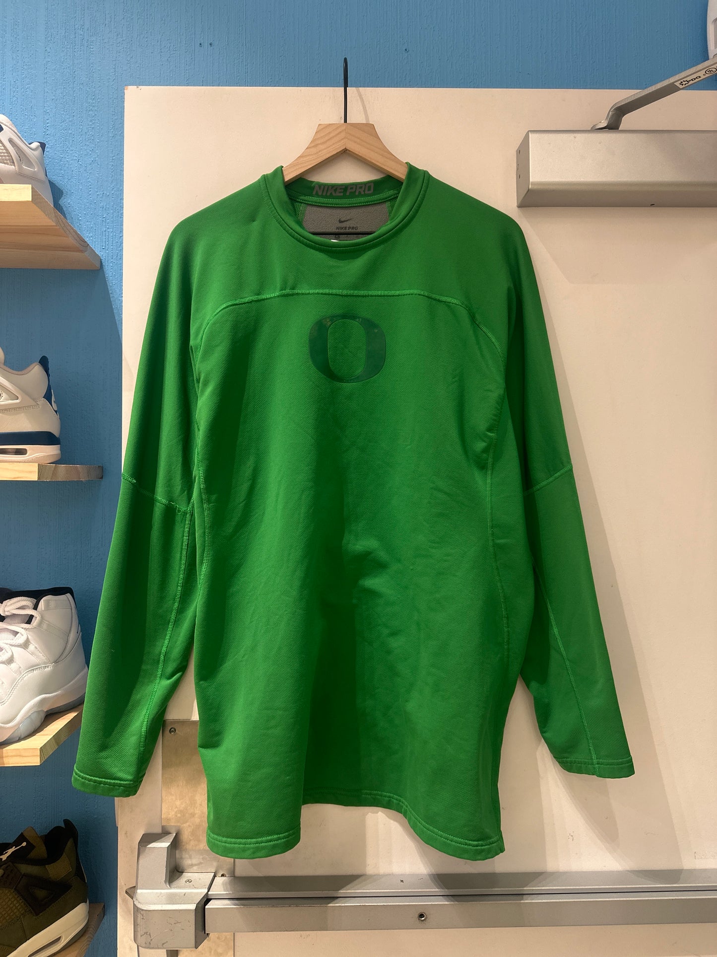 Oregon Team Issued Long Sleeve(M)