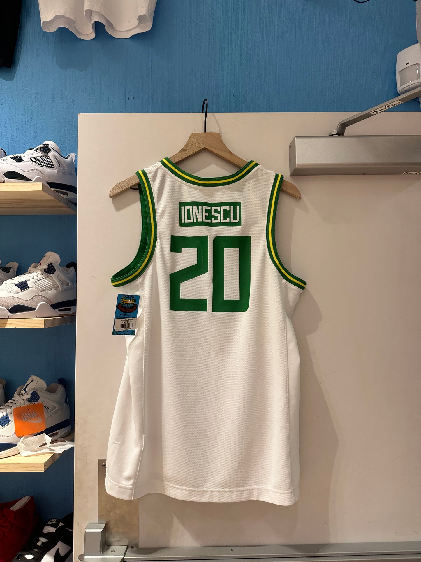 Oregon jersey #20 White