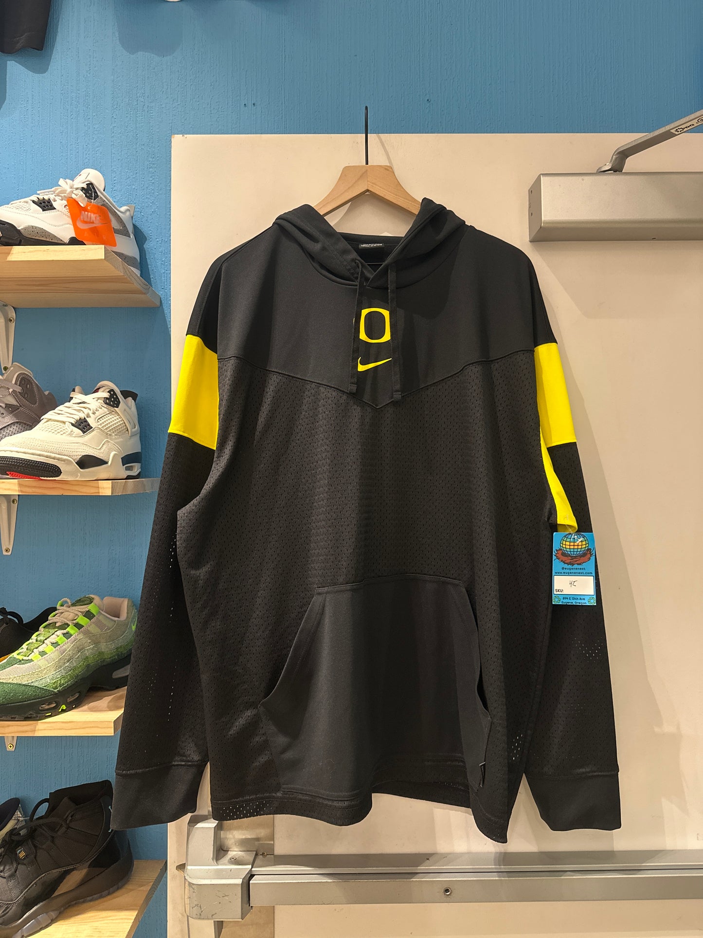 Black Oregon Hoodie (XL)