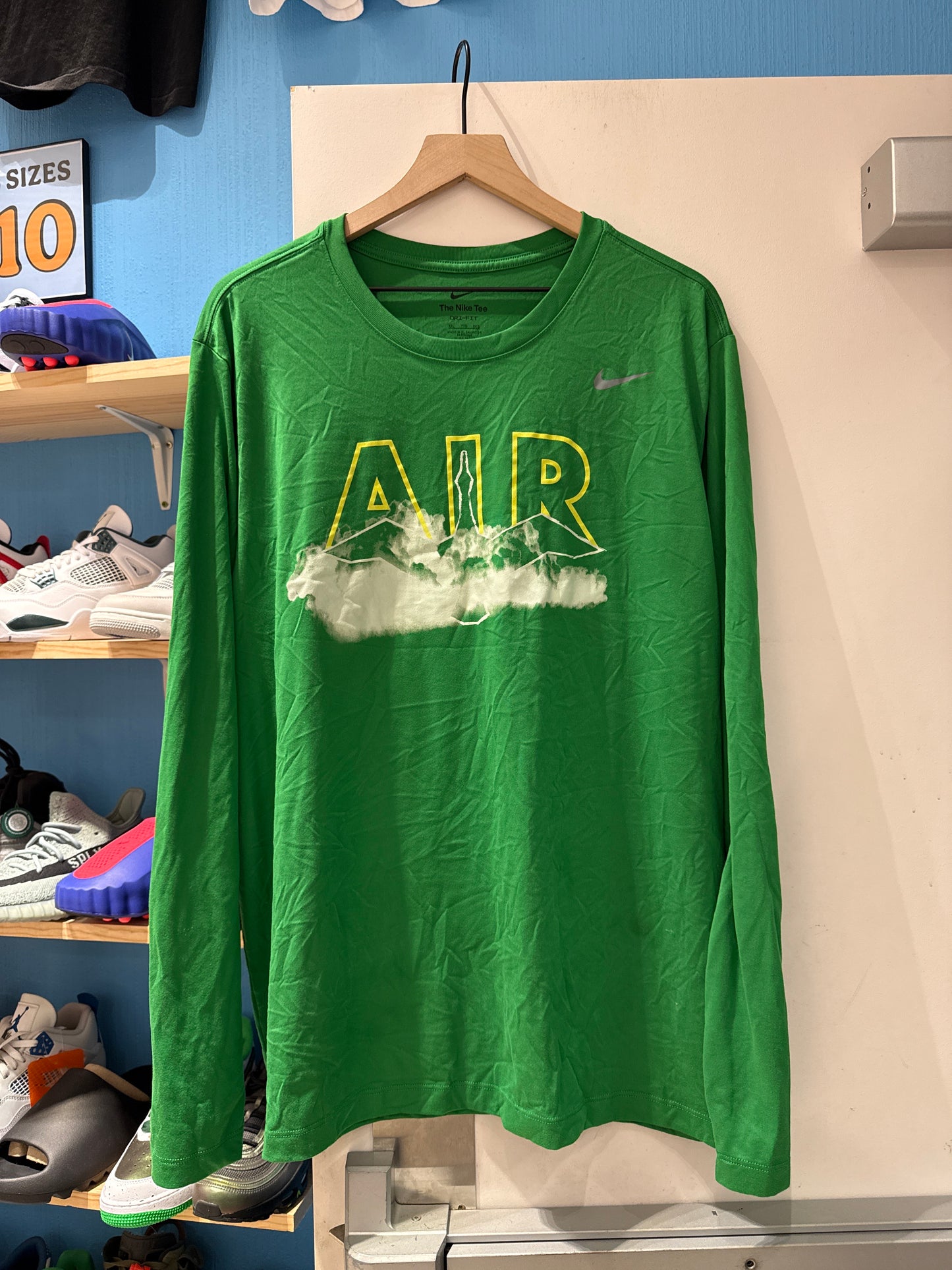 Oregon Team Issued Basketball Long Sleeve (XXL)