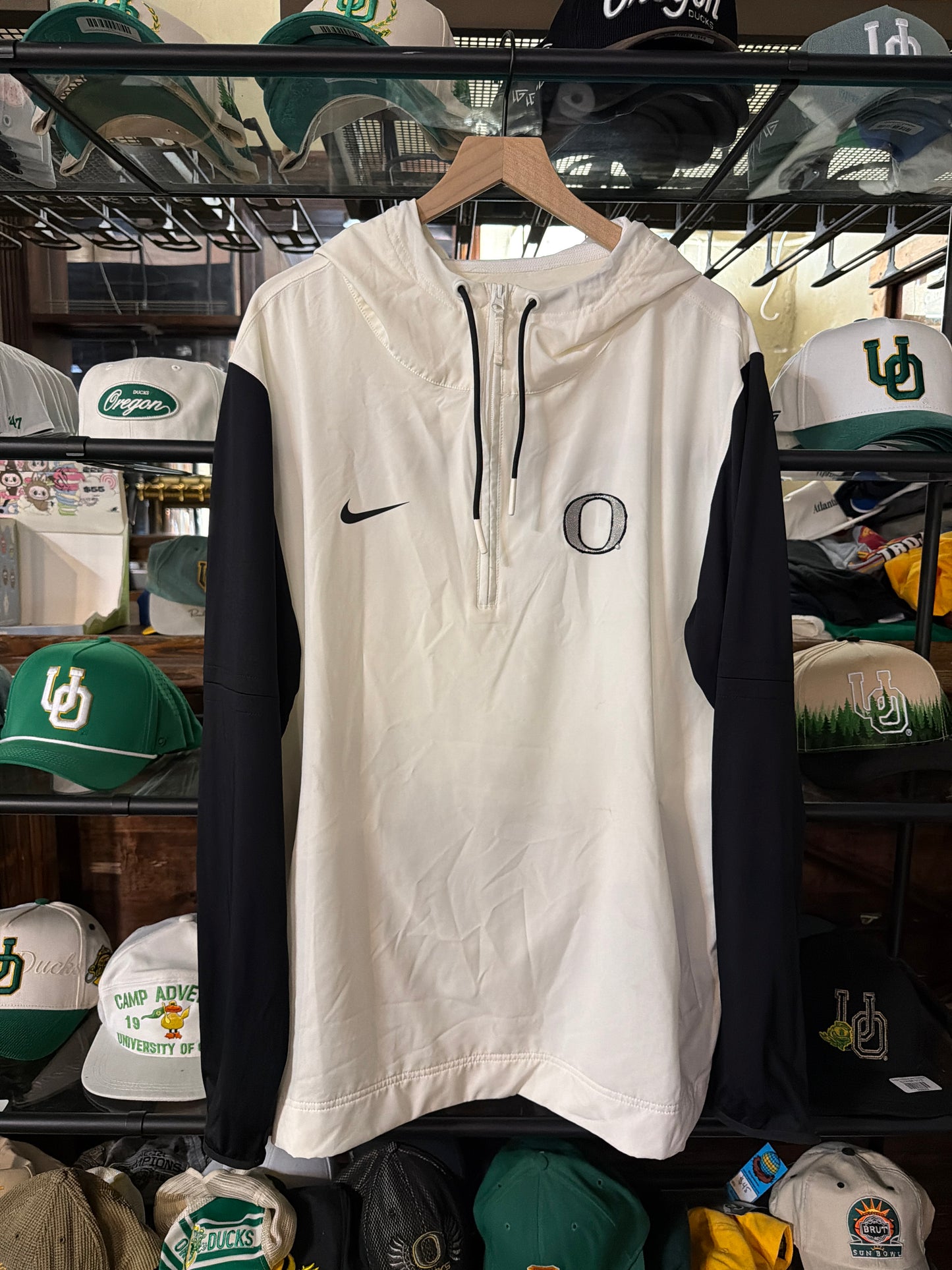 Rare Oregon Team Issued Jacket (XL)