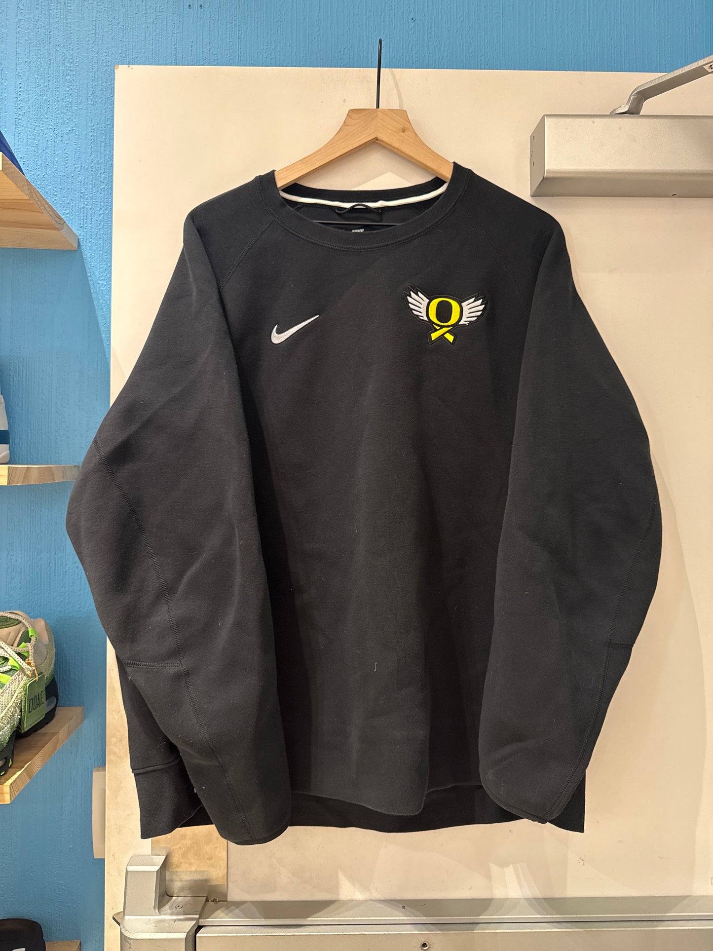 UO Flight + Fight Team Issued Crewneck (2XL)