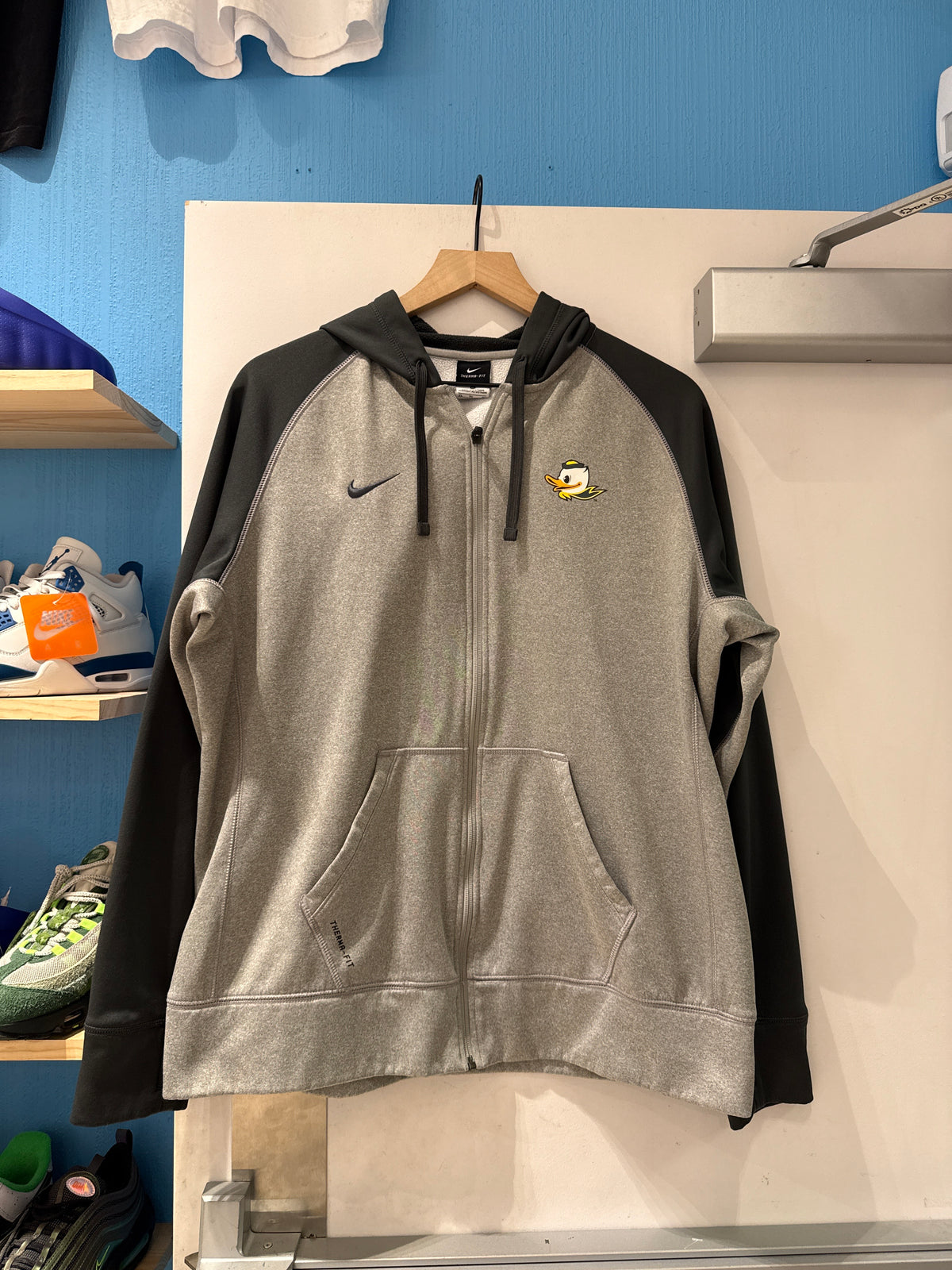 Nike Oregon Ducks Zip-up (Women’s XL)