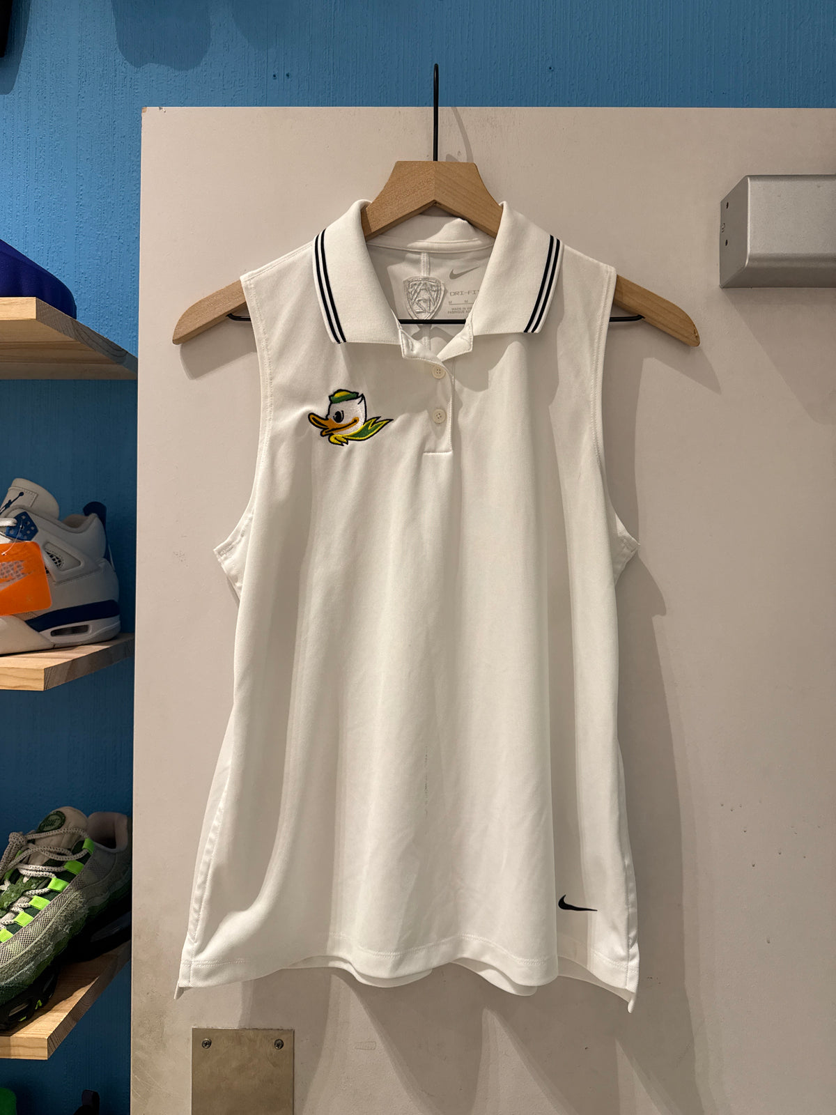 Nike Oregon Ducks PAC-12 Golf Vest (Women’s M)