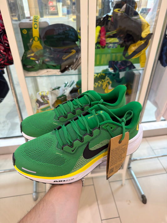 Oregon Nike Pegasus New (10.5)