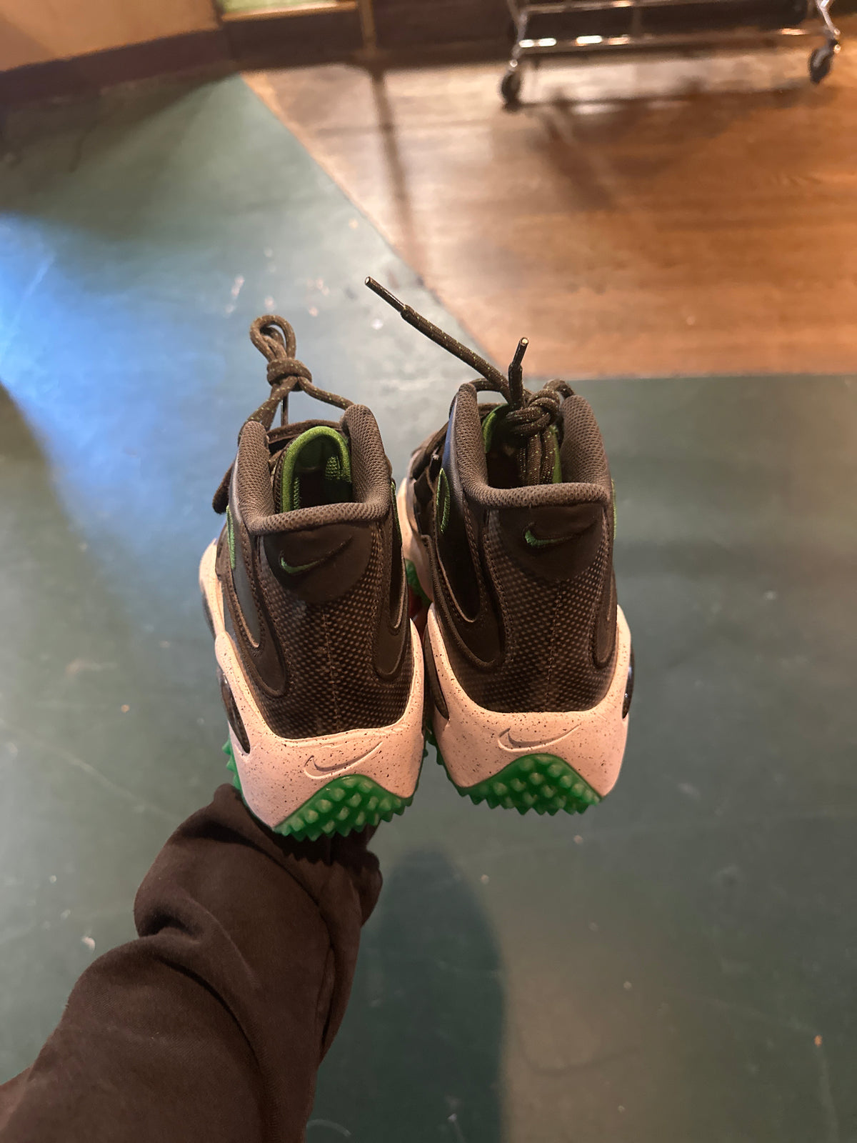NIKE AIR ZOOM TURF JET 97 “OREGON DUCKS”(11)