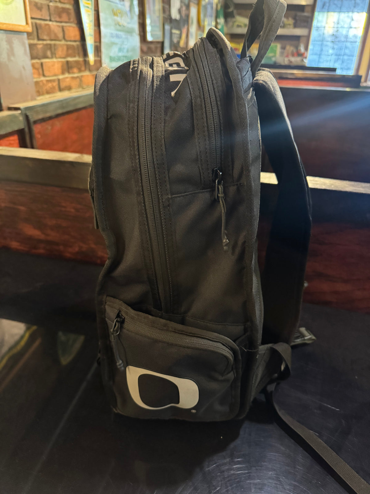 Oregon Team Issued Backpack (Like new)