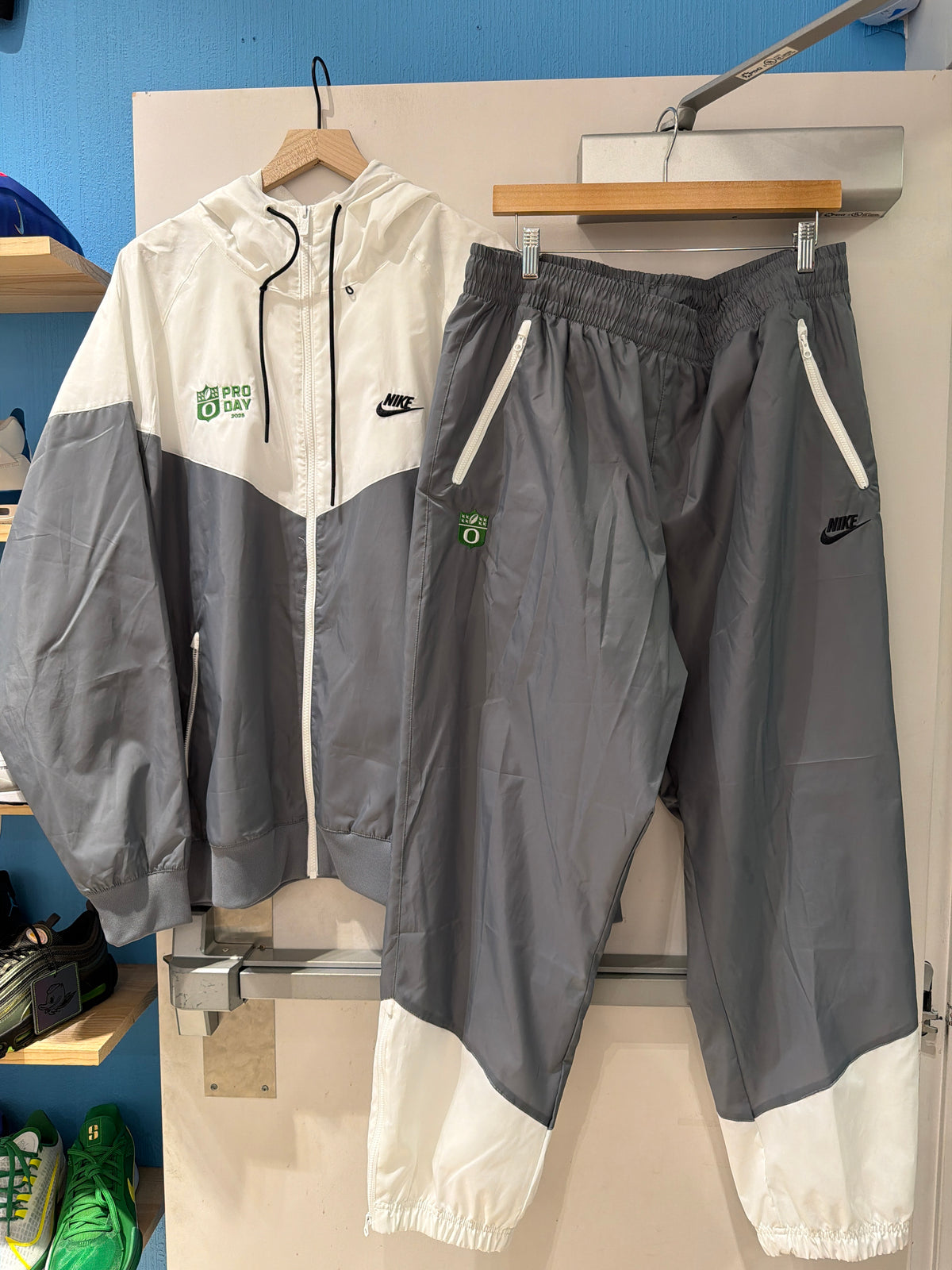 Rare Oregon Pro Day Nike Suit (XXL)