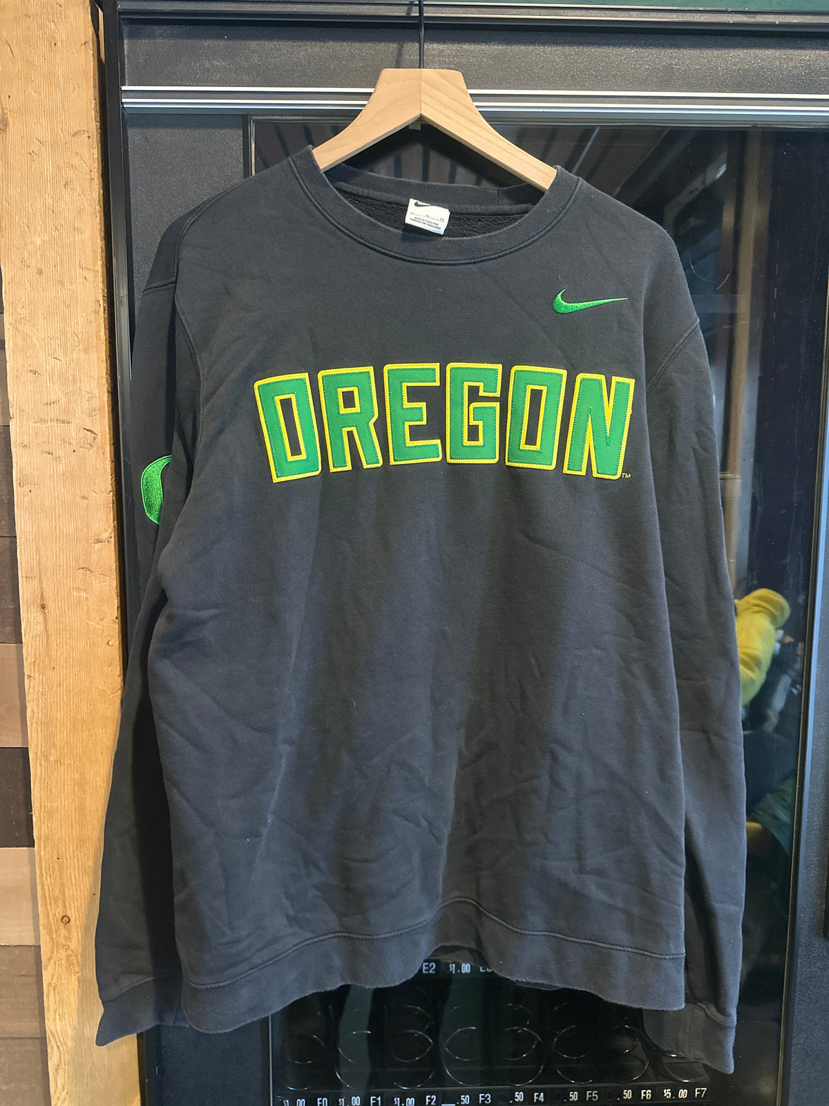 Oregon  Team Issued Crewneck(Women’s XL)