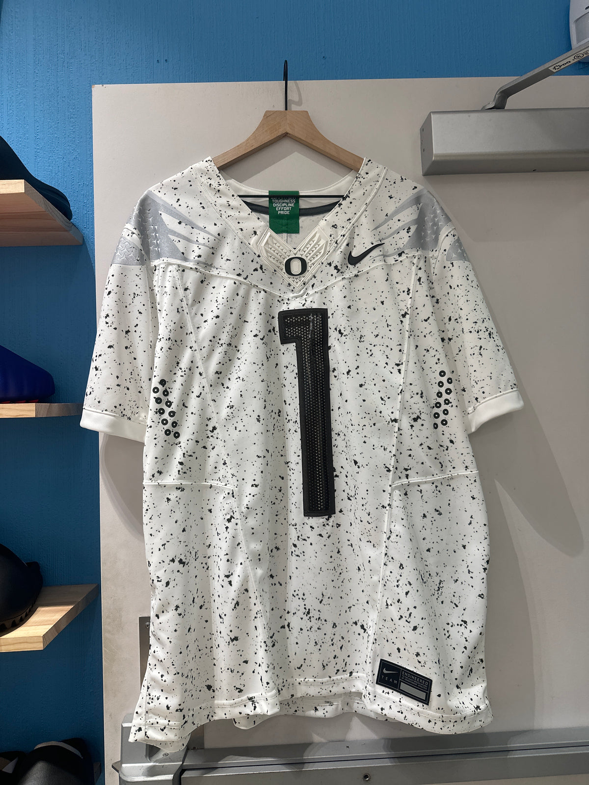 Oregon Egg Shell Football Jersey(XL)