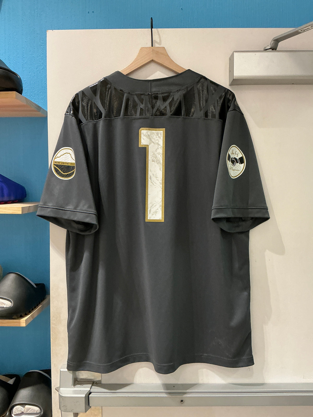 Nike Shoe Duck #1 Jersey  (XL)