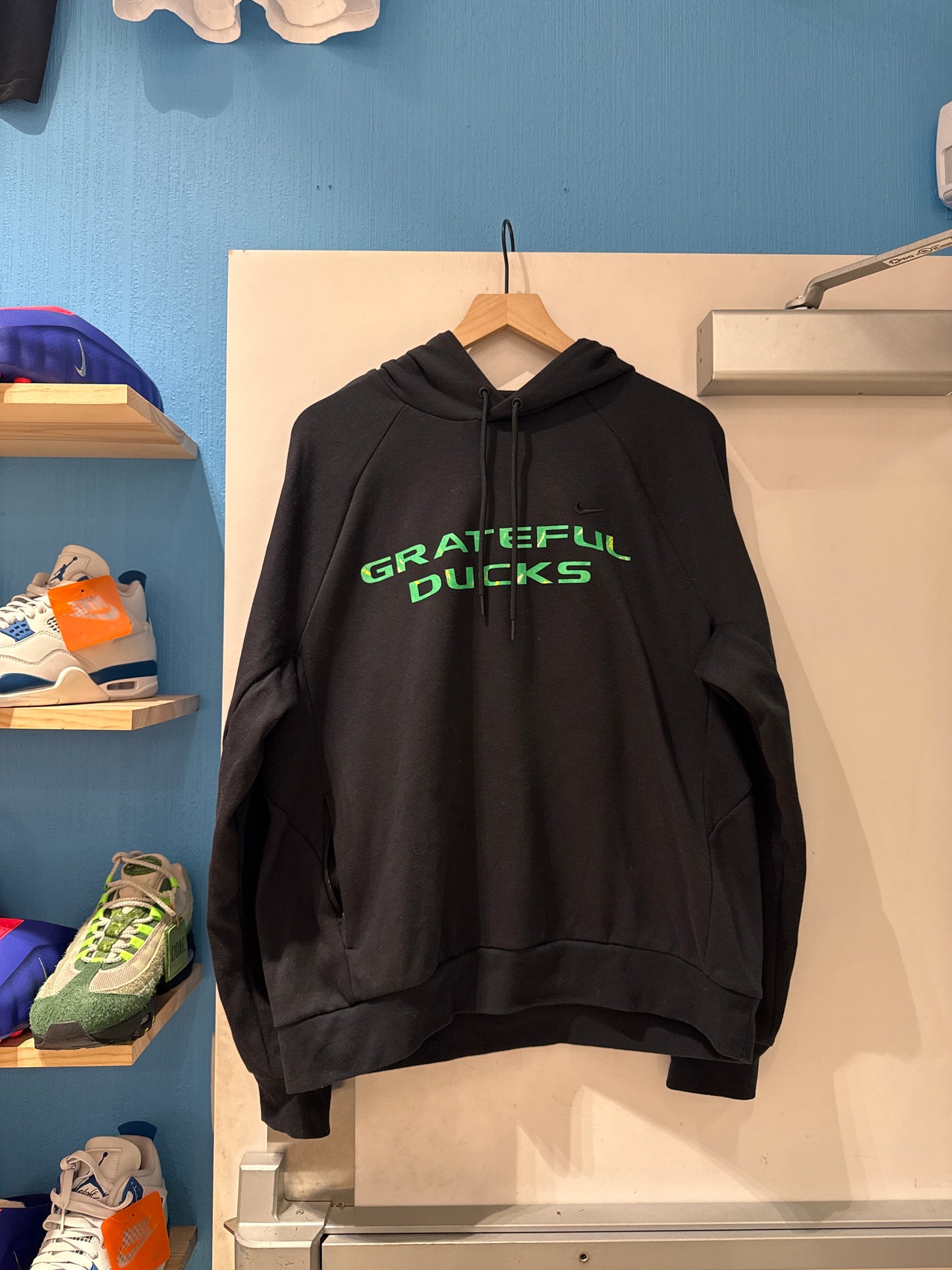 Oregon Team Issued Grateful Ducks Hoodie (M)