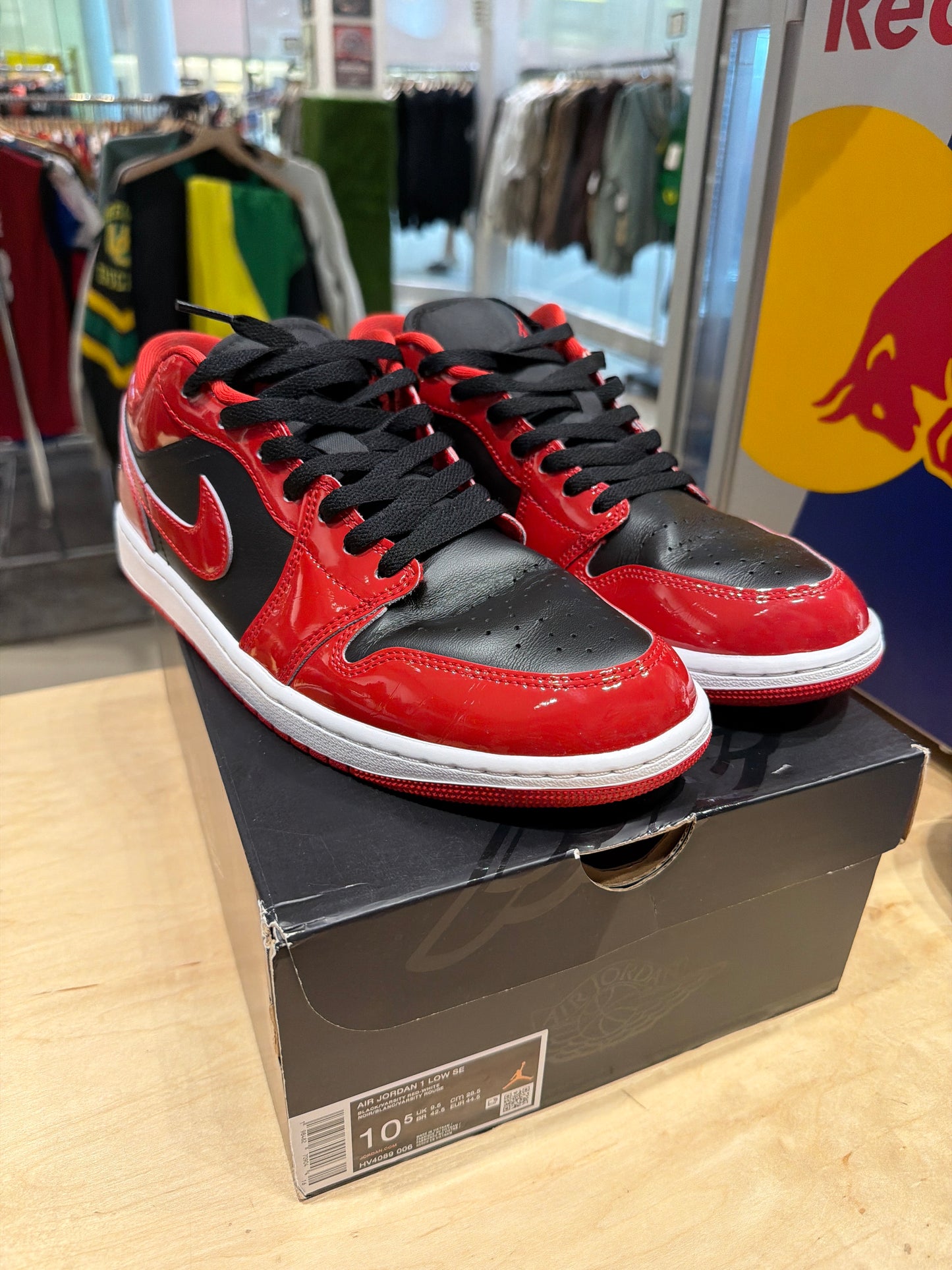 Jordan 1 Low Red (Size 10.5)