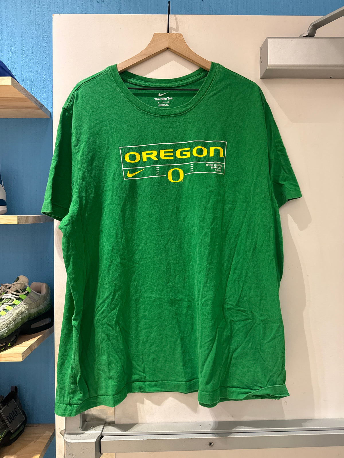 Team Issued Nike Oregon Ducks Tee (3XL)