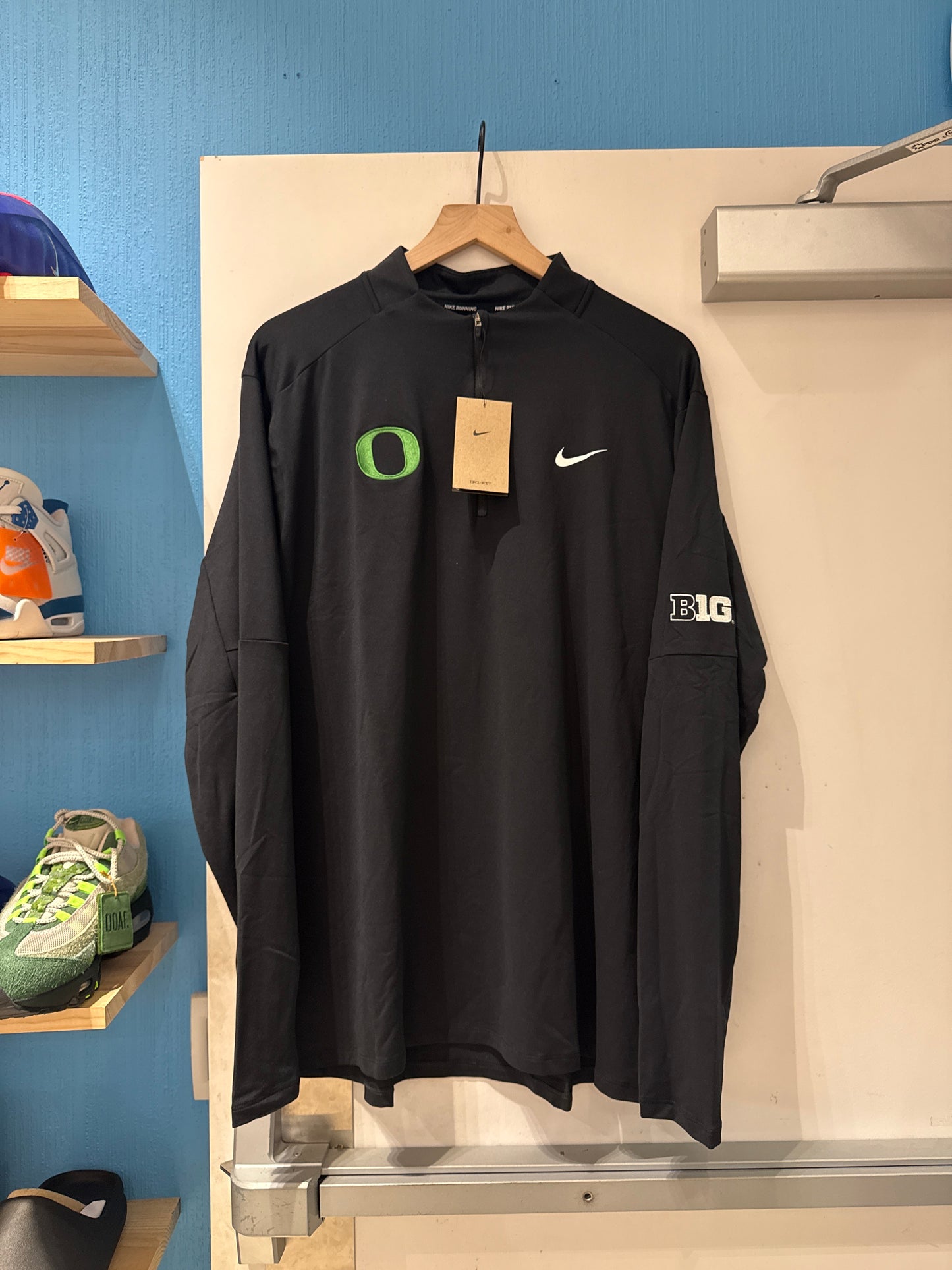 UO Team Issued Q- Zip Big10 (New 2XL)