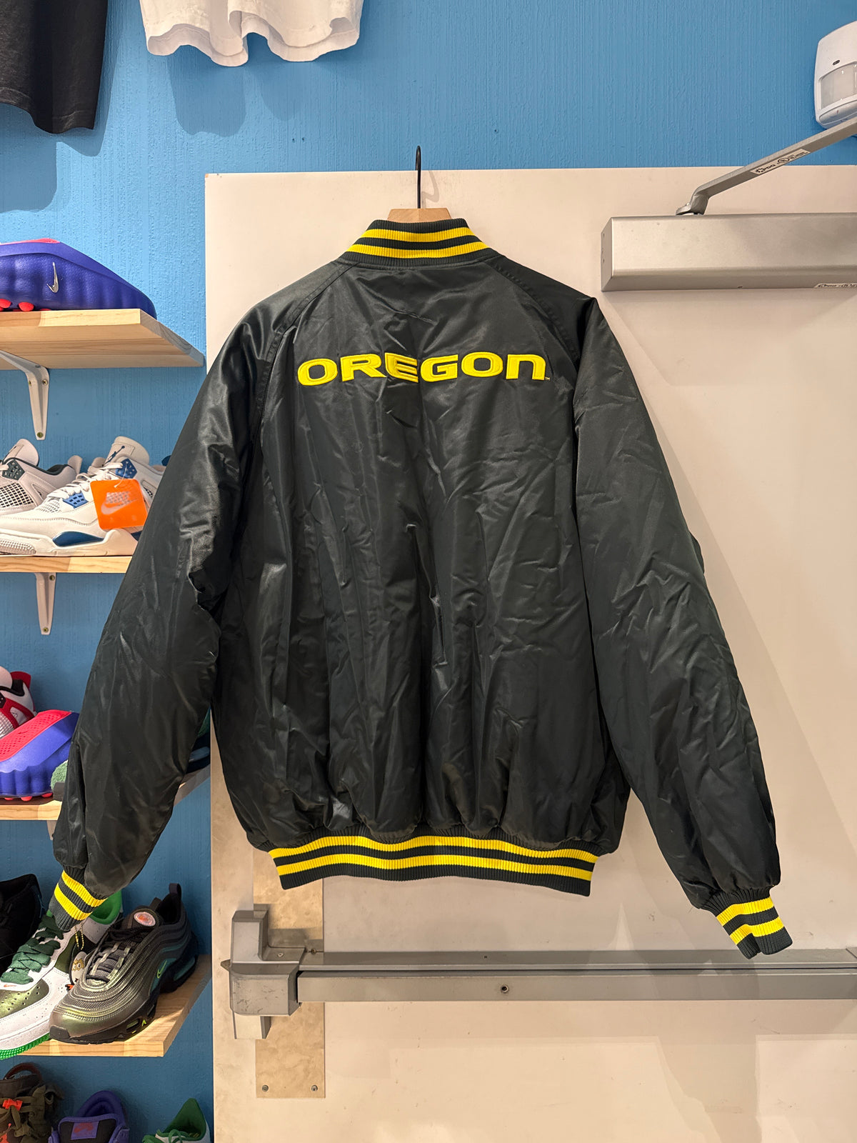 Nike Oregon Ducks Jacket (L)