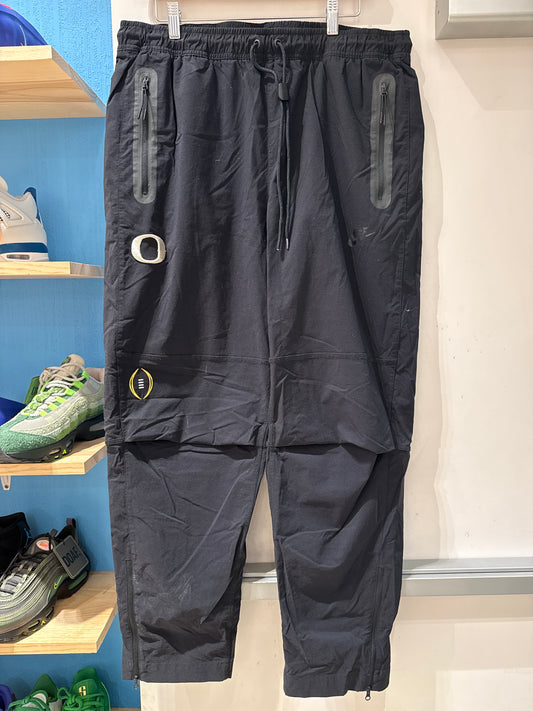 Team Issued Nike Tech Oregon Ducks CFP Pants (XL)