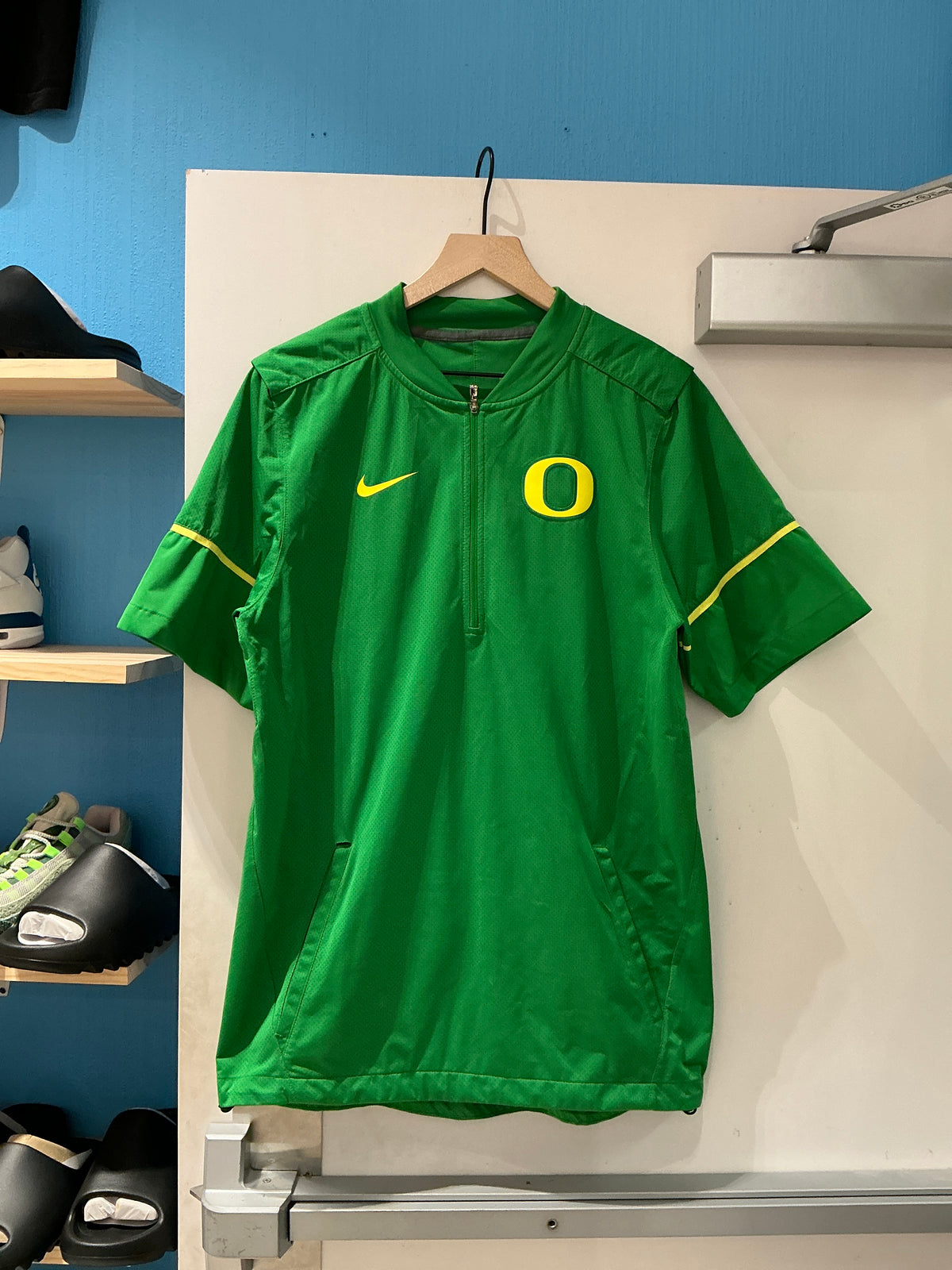Nike Oregon Ducks Q-Zip Short Sleeve (S)