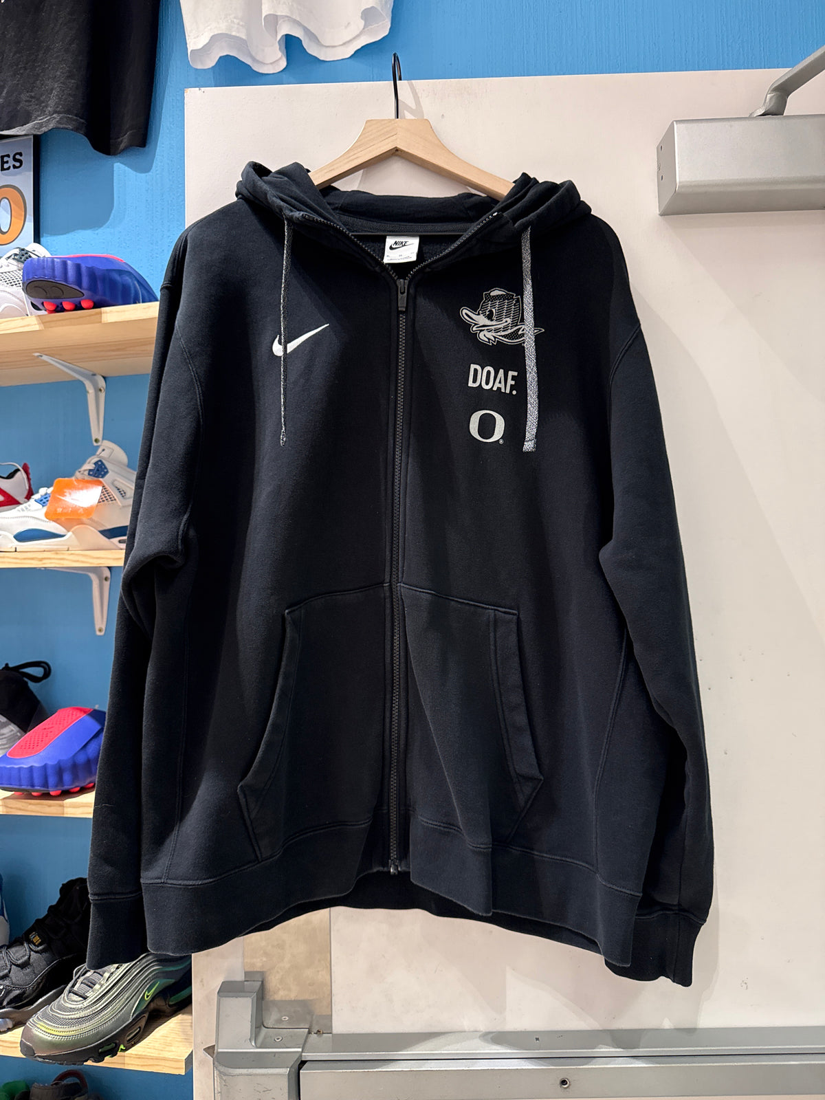 Nike Oregon Ducks DOAF Zip-Up (XL)