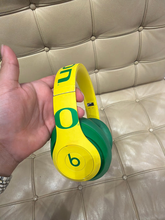 Oregon Team Exclusive Beats by Dre Headphones