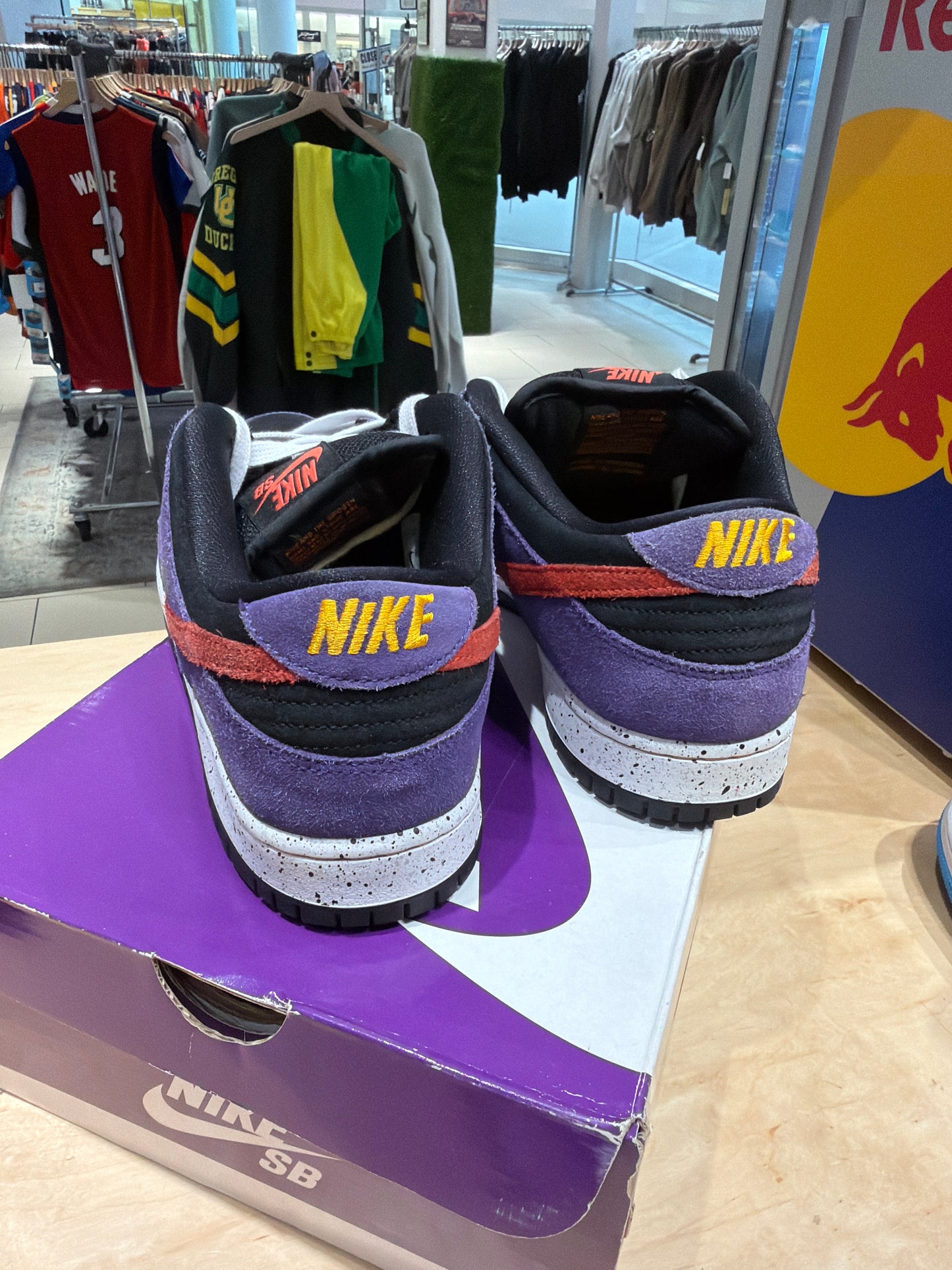 Dunk Low Purple / Red (Size 10.5)