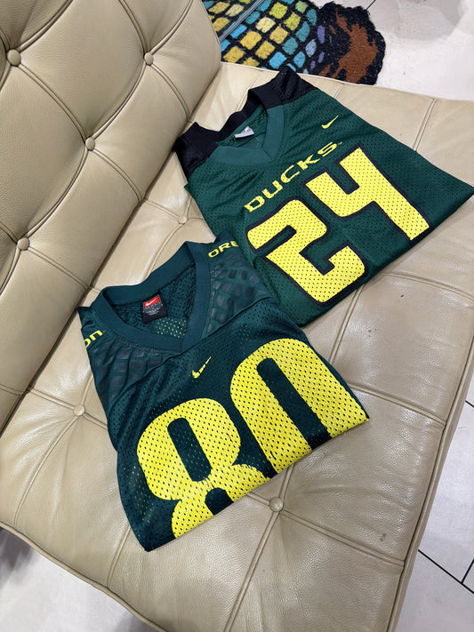 Oregon Nike Youth Jersey Bundle (M)