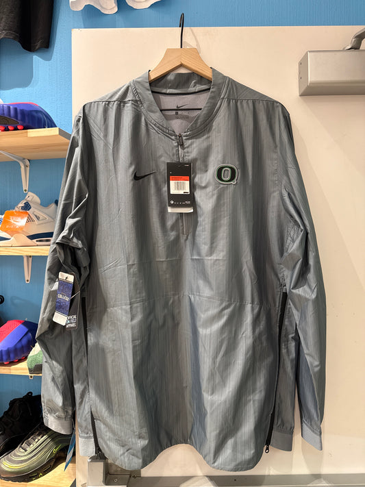 New Team Issued Nike Oregon Ducks Jacket with Tags (L)