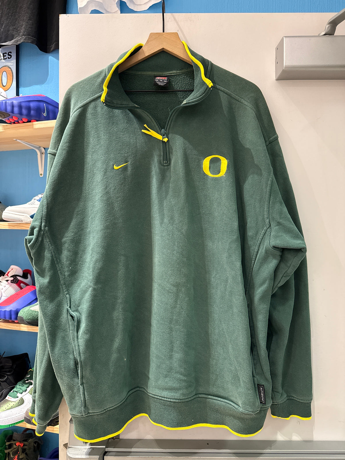 Nike Oregon Ducks Q-Zip (XL)