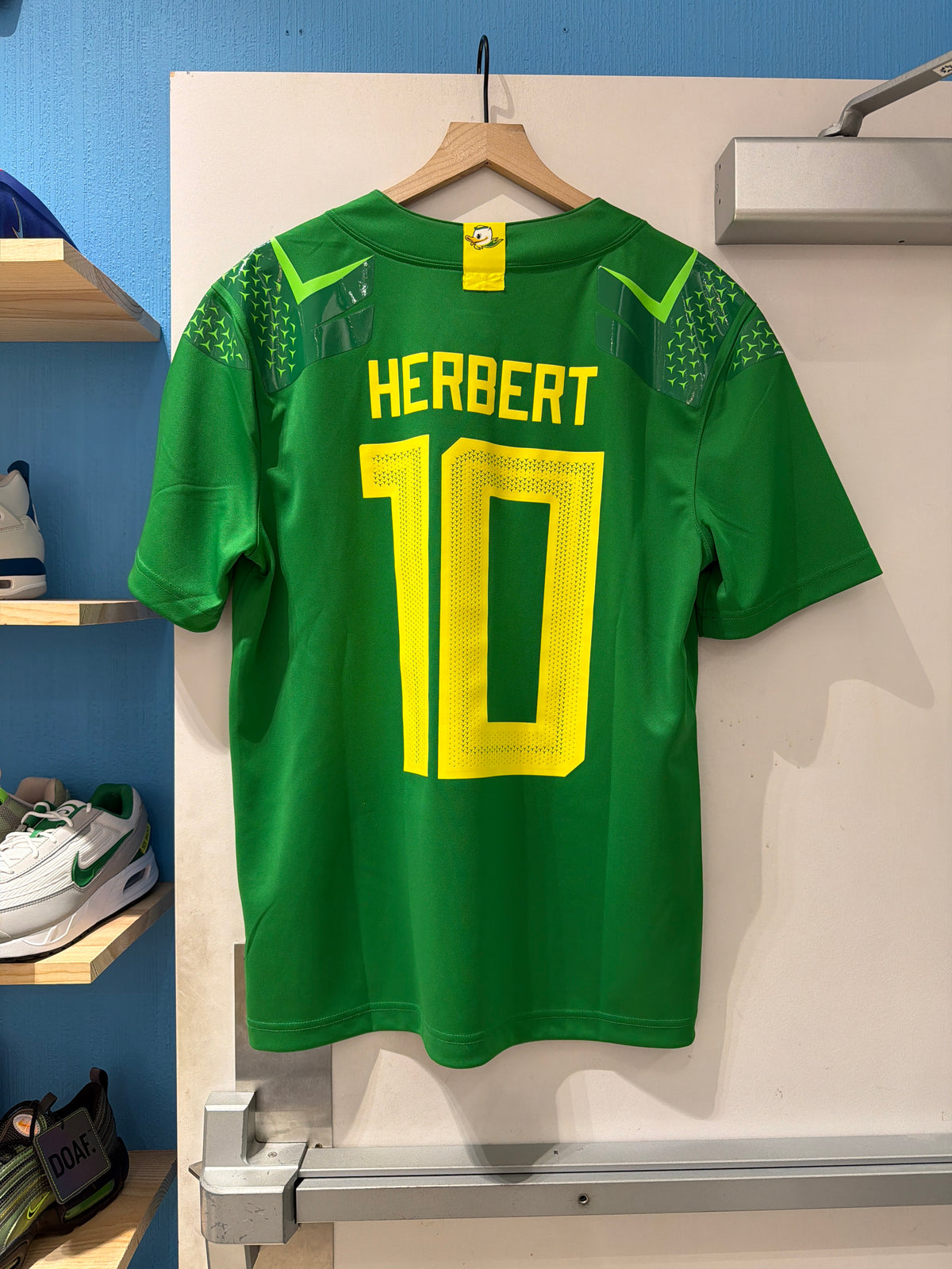 Oregon Herbert Jersey #10 (Medium)