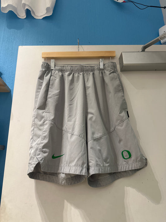 Oregon Team Issued Shorts(L)